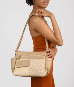 Sale Bosanova Bolso bandolera beige con bolsillos