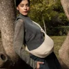 Best Bosanova Bolso bandolera beige redondeado con cremallera