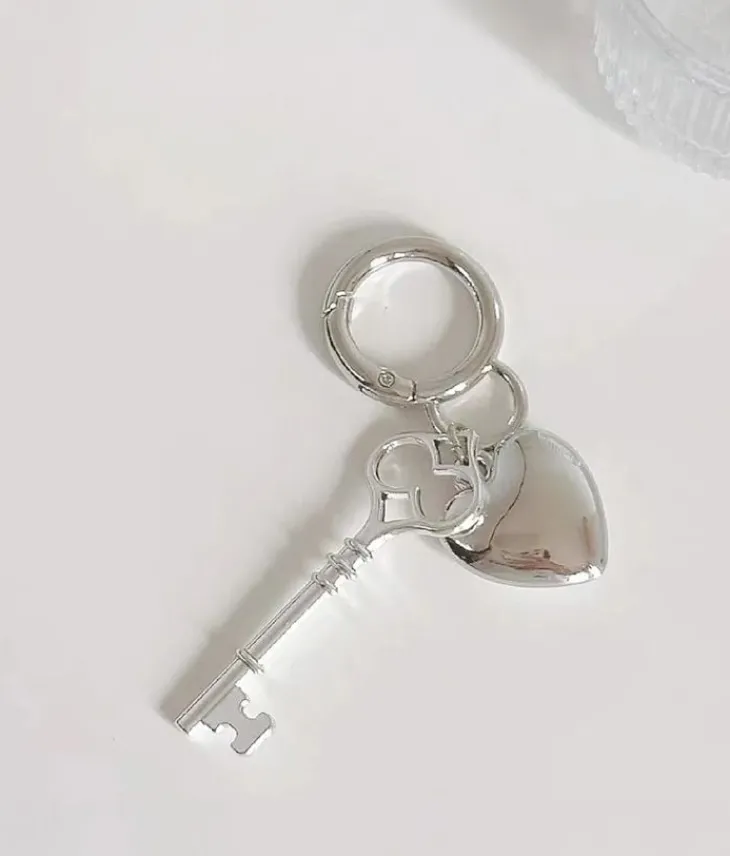 Outlet Bosanova Llavero plateado llave y corazón