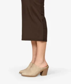 Sale Bosanova Zuecos beige con tacón campero